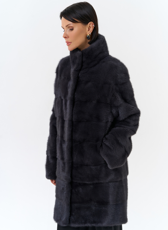 Норковая шуба с воротником стойка в цвете графит