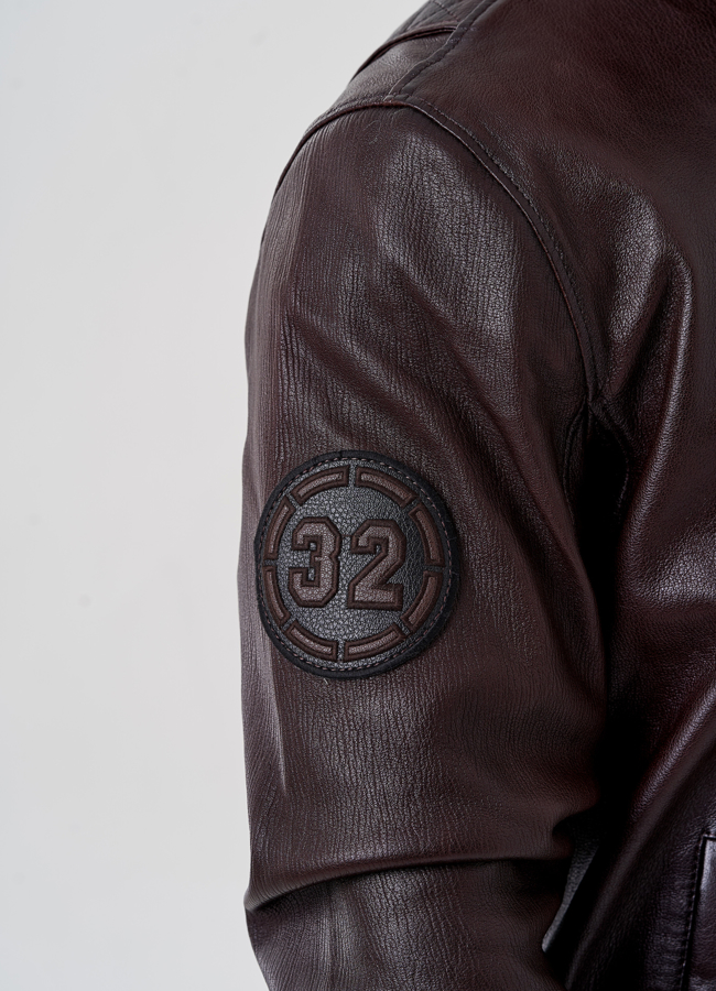 Мужская куртка из натуральной кожи  модель № 24392 универмаг малина