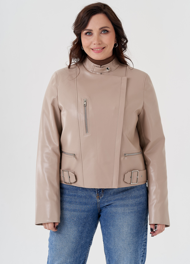 Светлая куртка из эко кожи  модель № 24219 меха малина