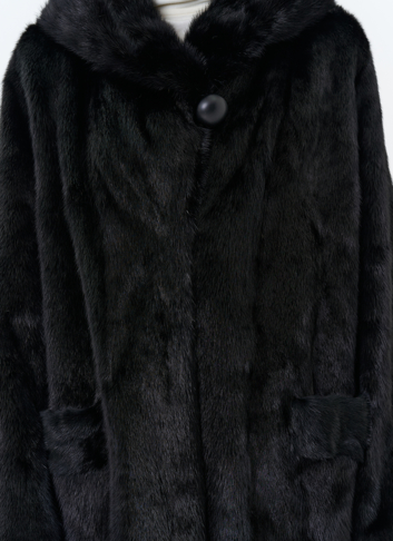 Шуба из меха норки с капюшоном