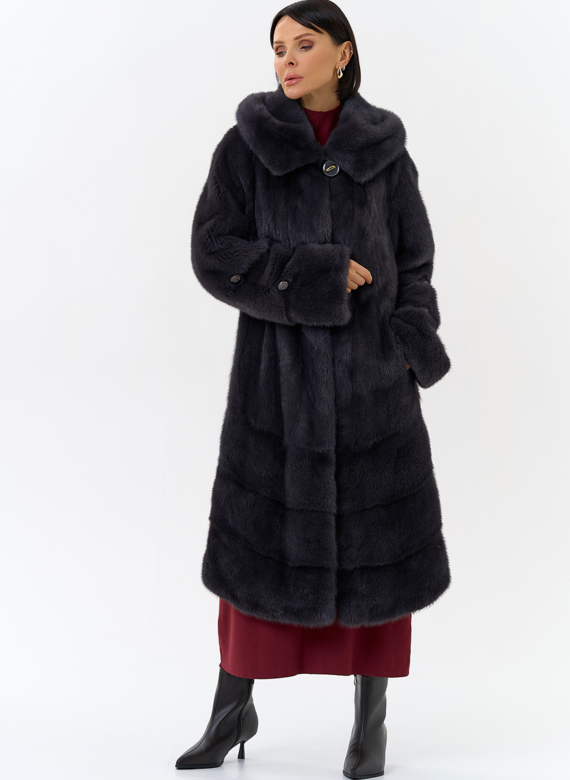 Шуба из меха норки с капюшоном