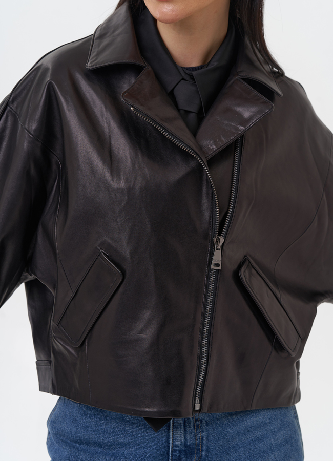 Черная кожаная куртка модель № 29914 в рассрочку